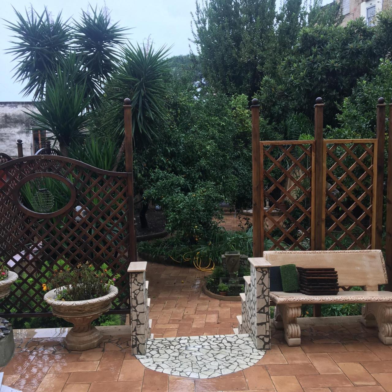 Il Giardino Di Daphne Bed & Breakfast Napoli Bagian luar foto
