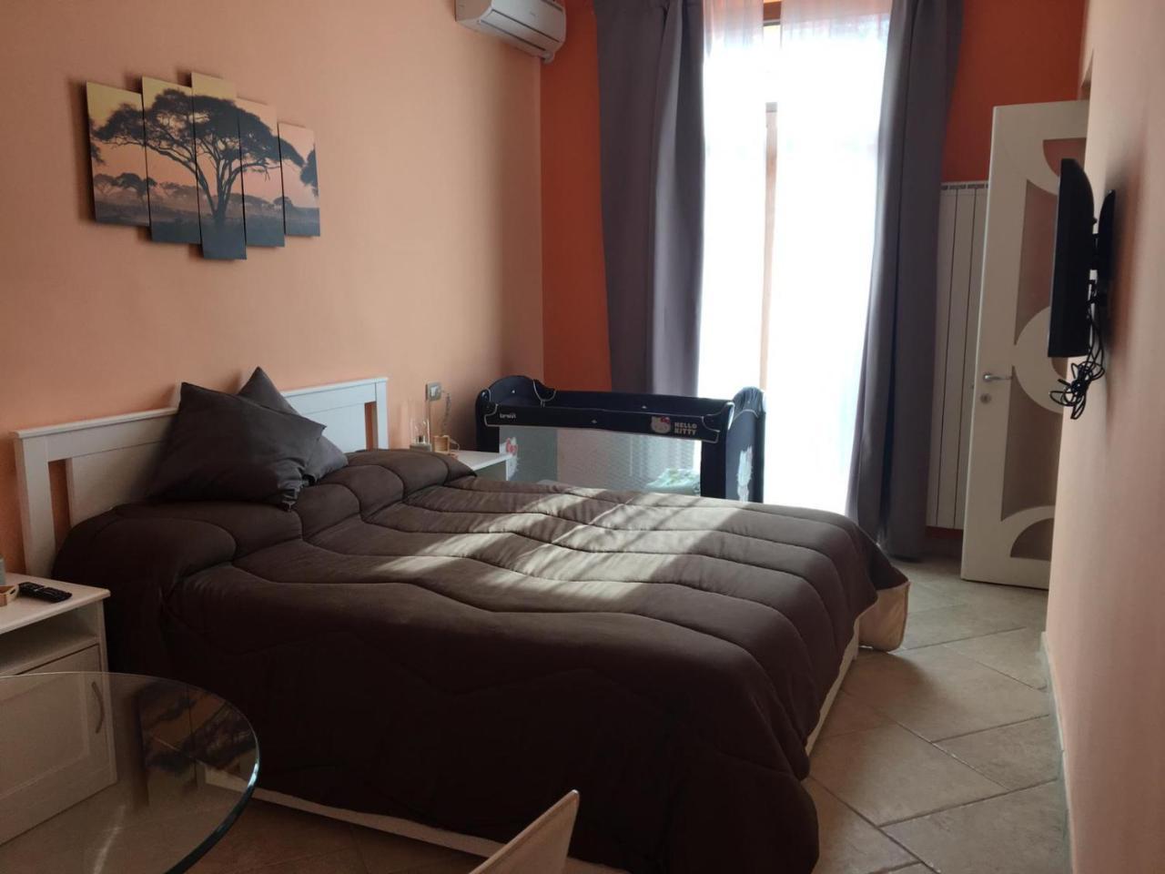 Il Giardino Di Daphne Bed & Breakfast Napoli Bagian luar foto